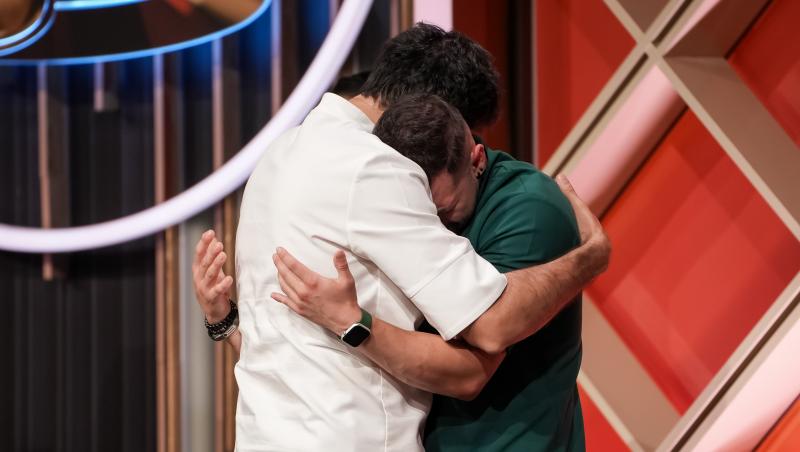 Chefi la cuțite, 22 decembrie 2025. Cine sunt semifinaliștii sezonului 16. Patru concurenți au părăsit marea competiție în lacrimi