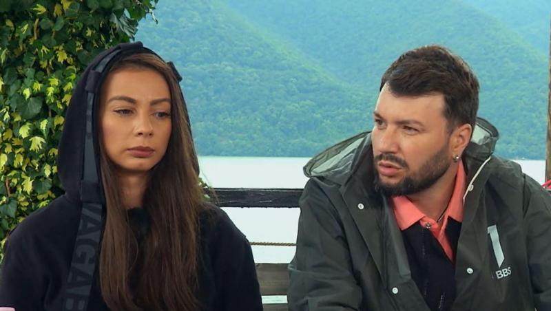 Capet, imagini adorabile cu familia lui, de Sărbători. Cum o alintă acesta pe simpatica lui bunicuță