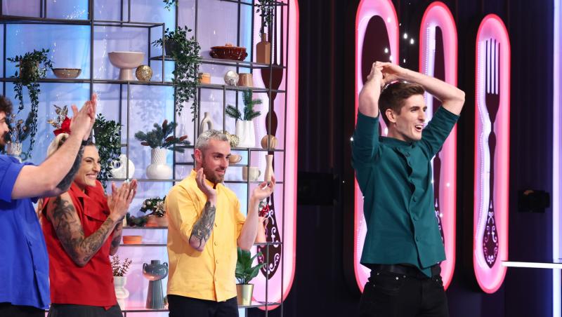 Cine a câștigat Chefi la cuțite, sezonul 16. Luca Zvaleni pleacă acasă cu premiul de 30.000 de Euro și stagiul la Retroscena