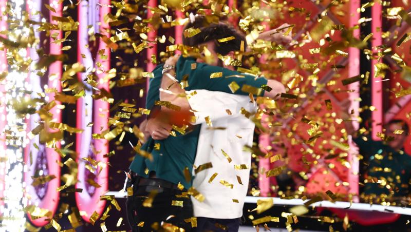 Cine a câștigat Chefi la cuțite, sezonul 16. Luca Zvaleni pleacă acasă cu premiul de 30.000 de Euro și stagiul la Retroscena