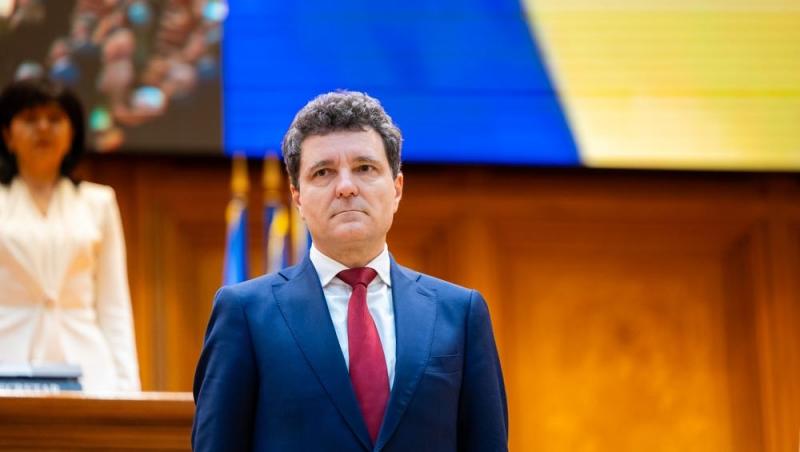 Crăciun la Cotroceni: Nicușor Dan și familia au întâmpinat colindătorii. Imagini adorabile cu mezinul Președintelui României