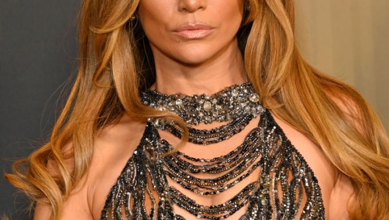 Cum arată Lynda, sora discretă a lui Jennifer Lopez. Artista a publicat imagini rare cu familia de Crăciun în familie