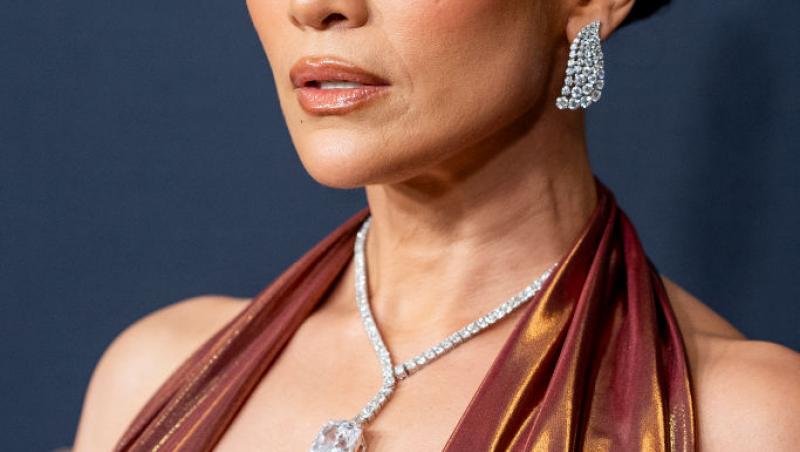 Cum arată Lynda, sora discretă a lui Jennifer Lopez. Artista a publicat imagini rare cu familia de Crăciun în familie