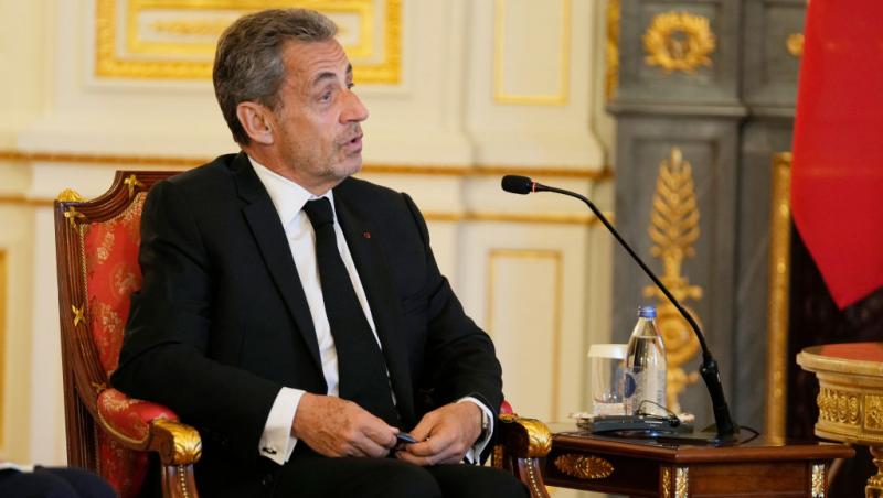 Nicolas Sarkozy, la bustul gol. Unde și-a petrecut Crăciunul fostul președinte al Franței după eliberarea din închisoare