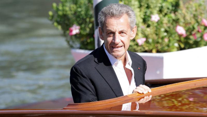 Nicolas Sarkozy, la bustul gol. Unde și-a petrecut Crăciunul fostul președinte al Franței după eliberarea din închisoare