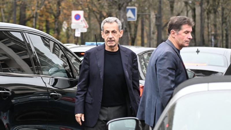 Nicolas Sarkozy, la bustul gol. Unde și-a petrecut Crăciunul fostul președinte al Franței după eliberarea din închisoare