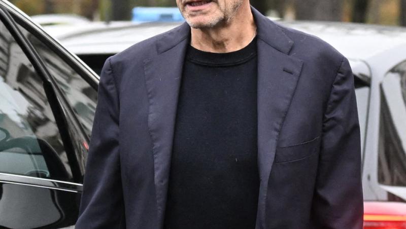 Nicolas Sarkozy, la bustul gol. Unde și-a petrecut Crăciunul fostul președinte al Franței după eliberarea din închisoare