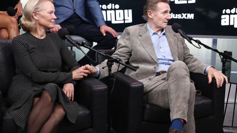 Pamela Anderson rupe tăcerea despre relația „intimă” cu Liam Neeson. Ce a dezvăluit actrița