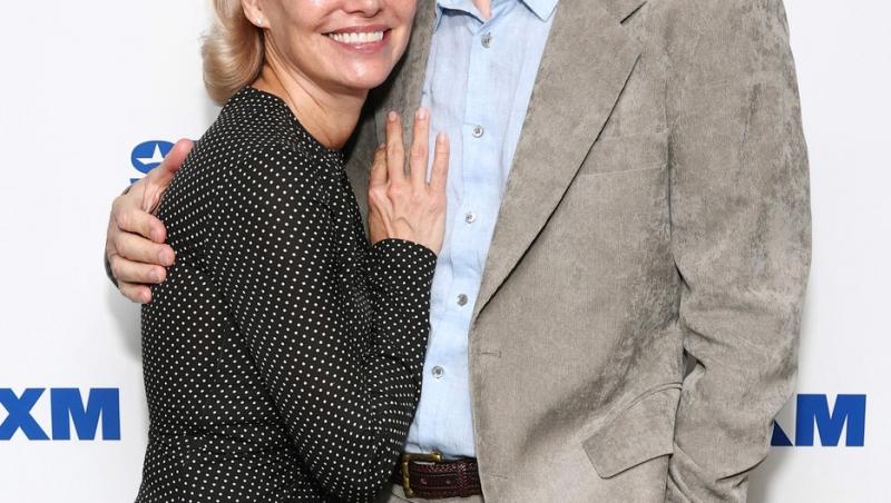 Pamela Anderson rupe tăcerea despre relația „intimă” cu Liam Neeson. Ce a dezvăluit actrița