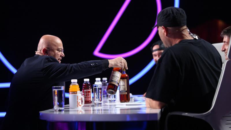 Cum arată Axinte din „Vacanța Mare” la 52 de ani. Florin Petrescu filmează o comedie în Egipt și s-a pozat la bustul gol pe plajă