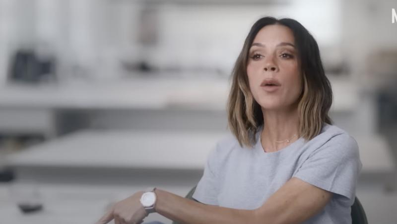 Cât a costat rochia purtată de Victoria Beckham la nunta fiicei celebrului chef Gordon Ramsay. Fiica ei, Harper, îi calcă pe urme