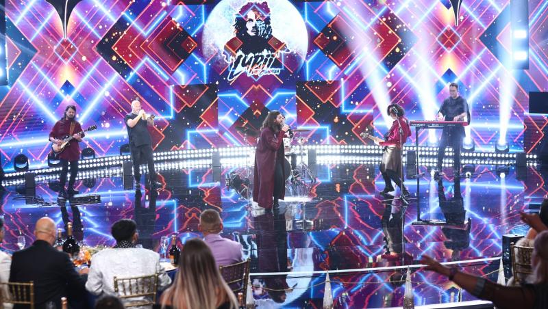 Revelionul cel mai nebun aduce efervescența, bucuria și distracția. Ce artiști vor urca pe scenă în noaptea dintre ani