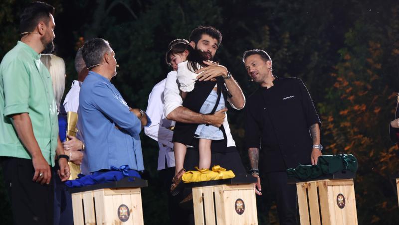 Chefi la cuțite, 3 decembrie 2025. Jurații și-au format echipele din sezonul 16. Ce concurenți au primit tunici în bootcamp