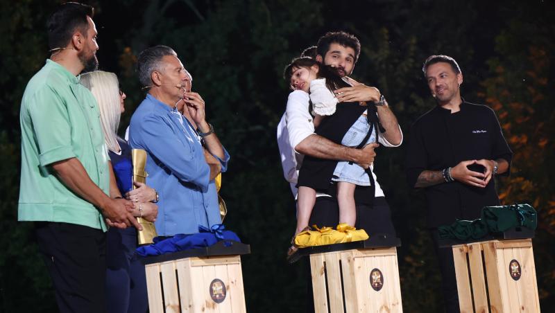 Chefi la cuțite, 3 decembrie 2025. Jurații și-au format echipele din sezonul 16. Ce concurenți au primit tunici în bootcamp