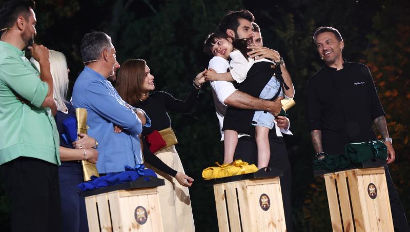 Chefi la cuțite, 3 decembrie 2025. Jurații și-au format echipele din sezonul 16. Ce concurenți au primit tunici în bootcamp