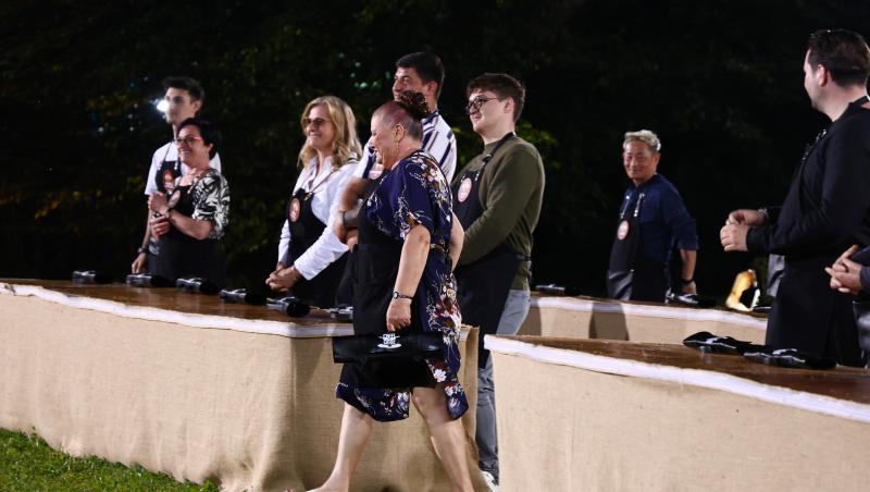 Chefi la cuțite, 3 decembrie 2025. Jurații și-au format echipele din sezonul 16. Ce concurenți au primit tunici în bootcamp