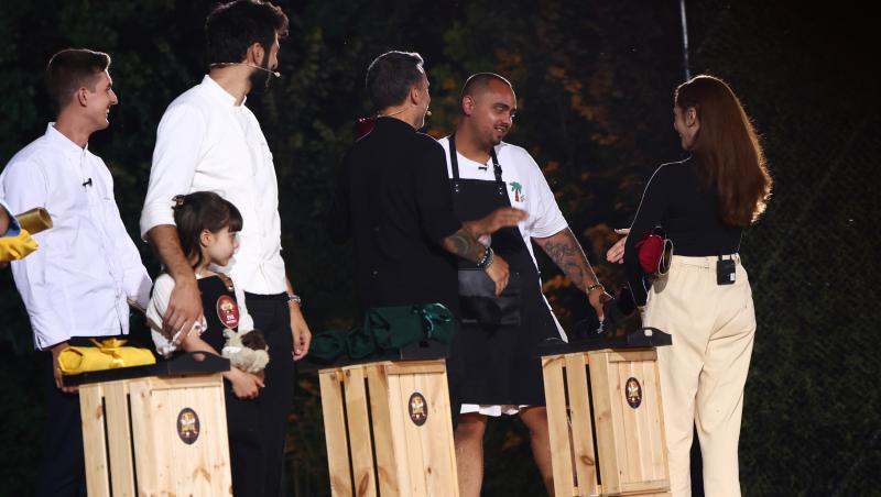 Chefi la cuțite, 3 decembrie 2025. Jurații și-au format echipele din sezonul 16. Ce concurenți au primit tunici în bootcamp