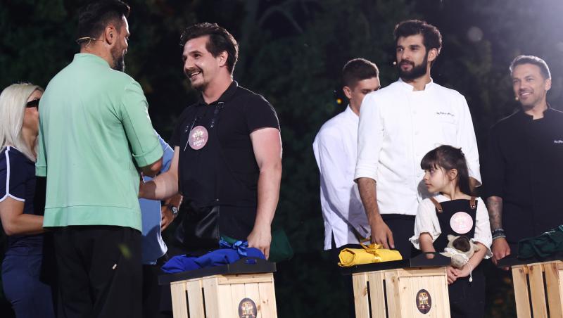 Chefi la cuțite, 3 decembrie 2025. Jurații și-au format echipele din sezonul 16. Ce concurenți au primit tunici în bootcamp