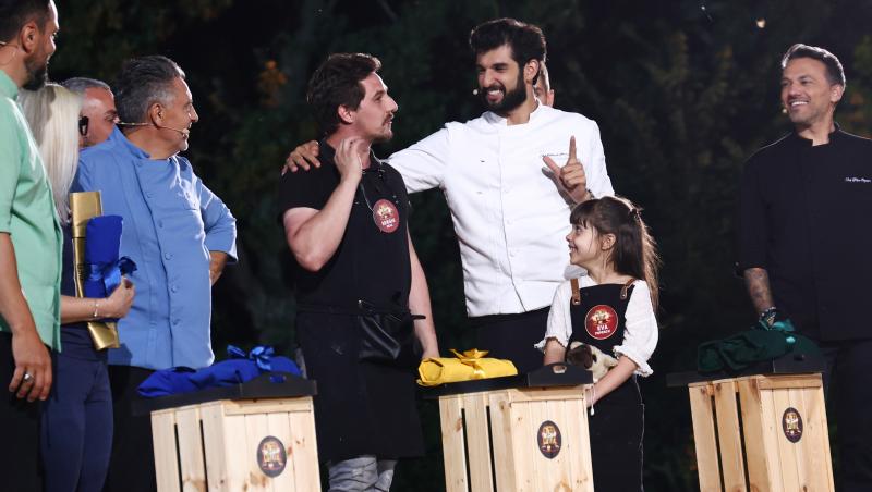 Chefi la cuțite, 3 decembrie 2025. Jurații și-au format echipele din sezonul 16. Ce concurenți au primit tunici în bootcamp