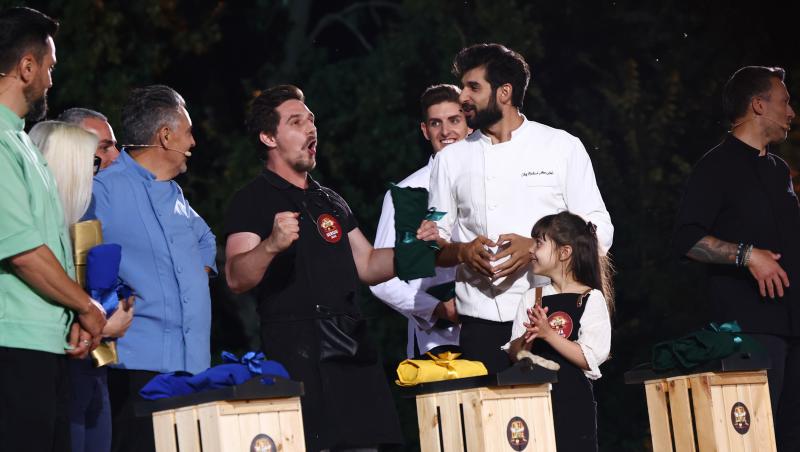 Chefi la cuțite, 3 decembrie 2025. Jurații și-au format echipele din sezonul 16. Ce concurenți au primit tunici în bootcamp