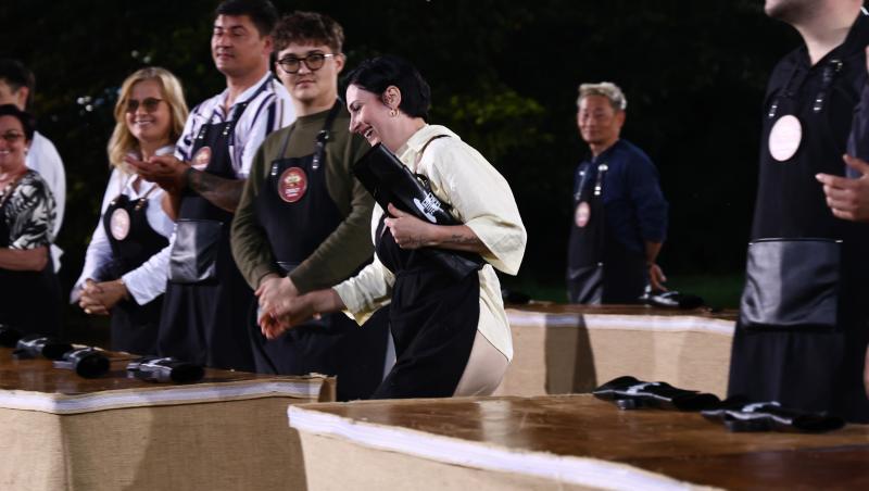 Chefi la cuțite, 3 decembrie 2025. Jurații și-au format echipele din sezonul 16. Ce concurenți au primit tunici în bootcamp