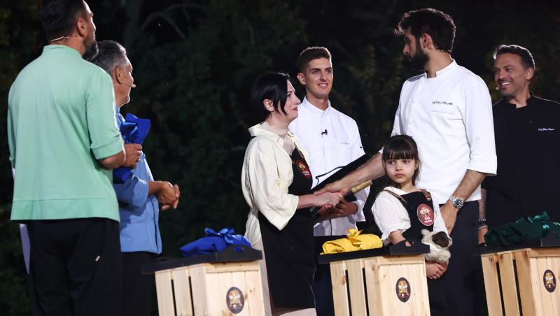 Chefi la cuțite, 3 decembrie 2025. Jurații și-au format echipele din sezonul 16. Ce concurenți au primit tunici în bootcamp