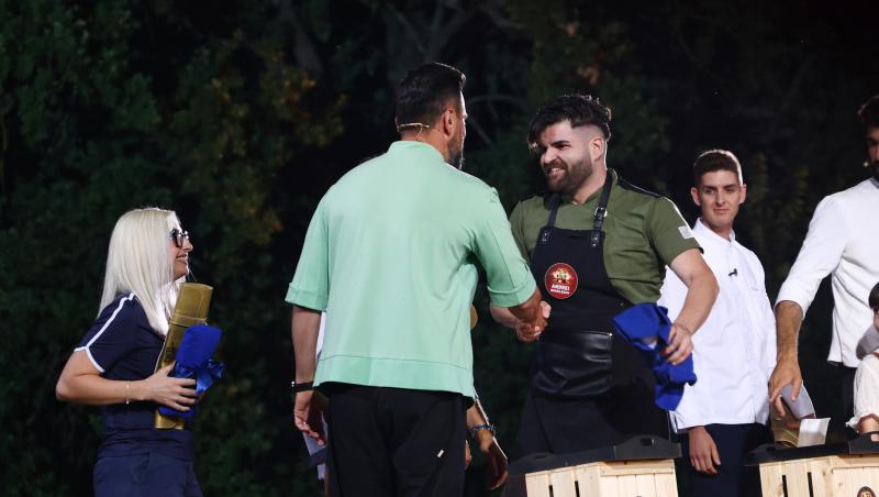 Chefi la cuțite, 3 decembrie 2025. Jurații și-au format echipele din sezonul 16. Ce concurenți au primit tunici în bootcamp