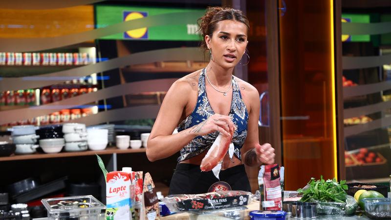 Chefi la cuțite, 3 decembrie 2025. Afecțiunea care a făcut-o pe Yasmin Awad să mănânce sănătos. Ce detaliu a scos la iveală tânăra