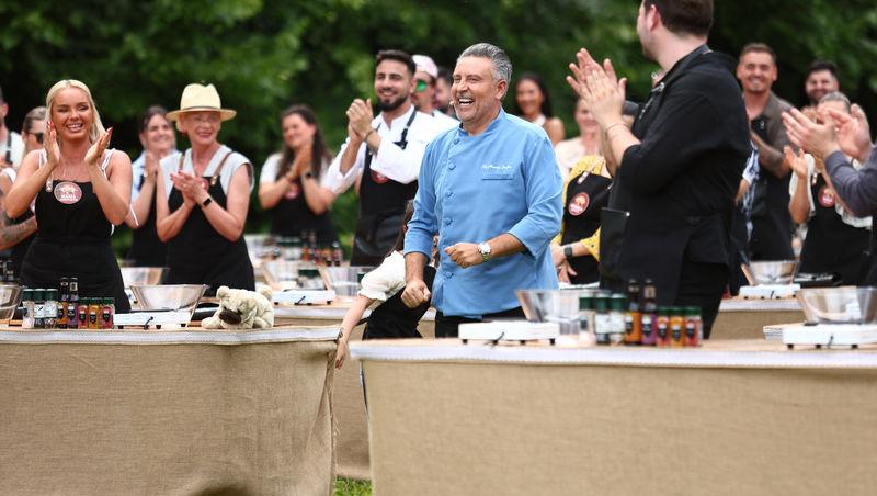 Chefi la cuțite, 3 decembrie 2025. Ce culori vor avea tunicile chefilor din sezonul 16. Irina Fodor a anunțat o premieră