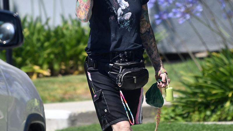 A jucat în „Baywatch” și a făcut furori cu trupul său. Cum arată acum Erika Eleniak. Este plină de tatuaje și cu greu o recunoști