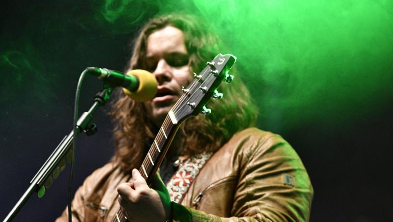 Radu Almășan de la Bosquito, fotografia emoționantă de familie care i-a înduioșat pe fani.Ce imagine a postat cu soția și fiul lor