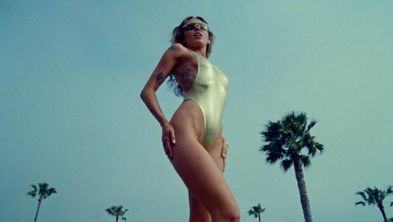 Miley Cyrus și iubitul ei s-au logodit după 4 ani de relație. Ce diferență de vârstă este între ei