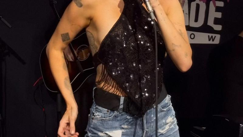 Miley Cyrus și iubitul ei s-au logodit după 4 ani de relație. Ce diferență de vârstă este între ei