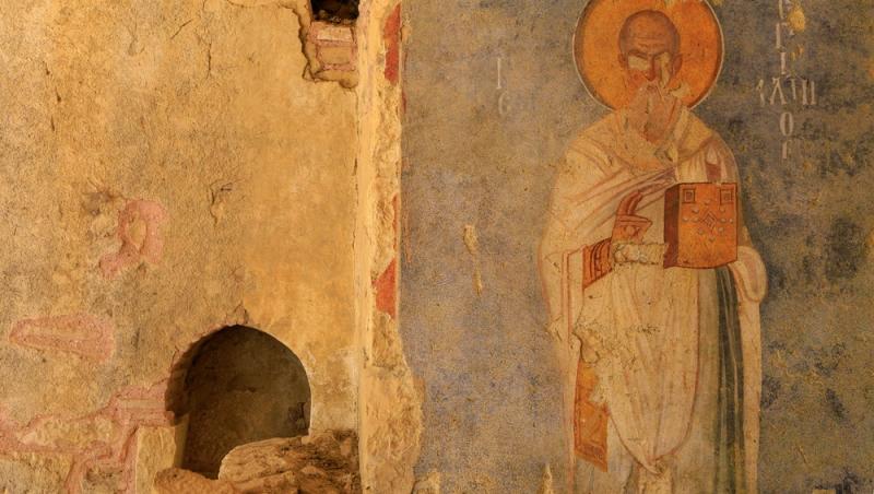 Rugăciunea pe care o rostesc creștinii de Sfântul Nicolae. Ce cuvinte se înalță către cer în seara de 6 decembrie