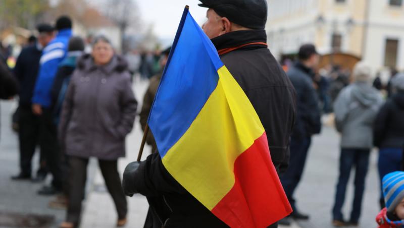 Comandă-record de 1 decembrie. Cât a plătit un bucureștean pentru mici și cartofi prăjiți de Ziua Națională