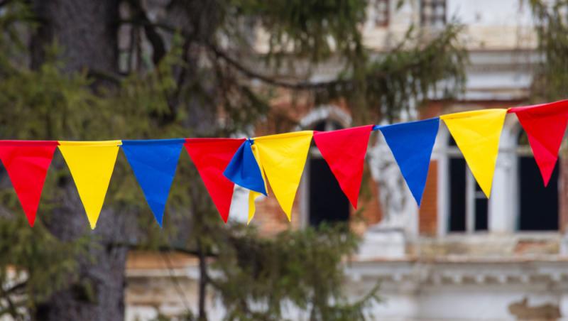 Comandă-record de 1 decembrie. Cât a plătit un bucureștean pentru mici și cartofi prăjiți de Ziua Națională