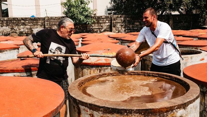 Gabi Tamaș și Serghei Mizil se întrec în șprițuri de iarnă cu fanii lor. Când are loc evenimentul atât de cerut de susținători