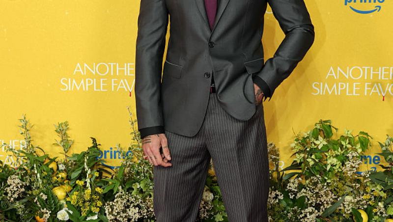 Michele Morrone și-a surprins fanii la cea mai recentă apariție pe covorul roșu. Reacția internauților când i-au văzut noul look