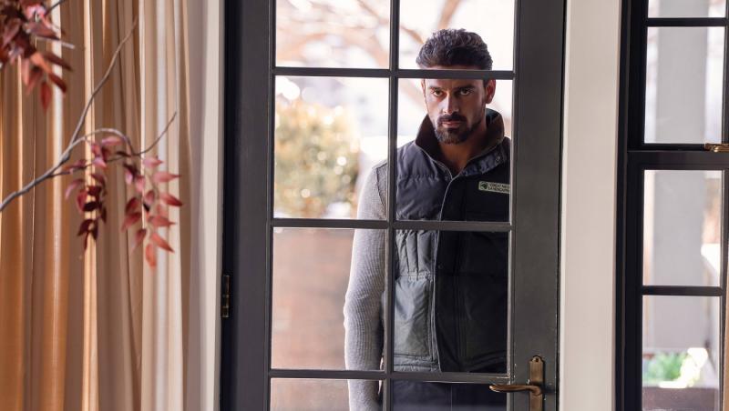 Michele Morrone și-a surprins fanii la cea mai recentă apariție pe covorul roșu. Reacția internauților când i-au văzut noul look