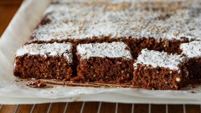 Rețeta de prăjitură cu vinete și ciocolată. Preparatul neobișnuit este vedetă într-o țară europeană. Cum se prepară