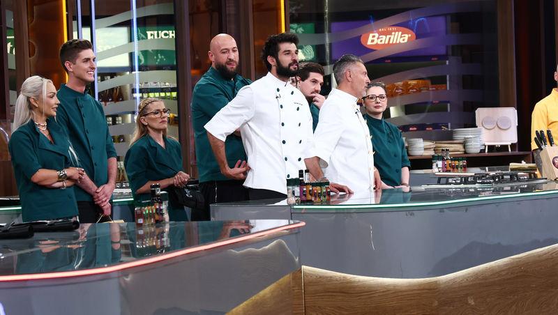 Chefi la cuțite, 7 decembrie 2025. Irina Fodor a anunțat tema probei din primul battle. Ce a putut să facă chef Richard Abou Zaki