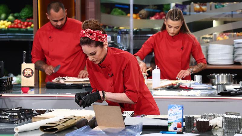 Chefi la cuțite, 7 decembrie 2025. Irina Fodor a anunțat tema probei din primul battle. Ce a putut să facă chef Richard Abou Zaki
