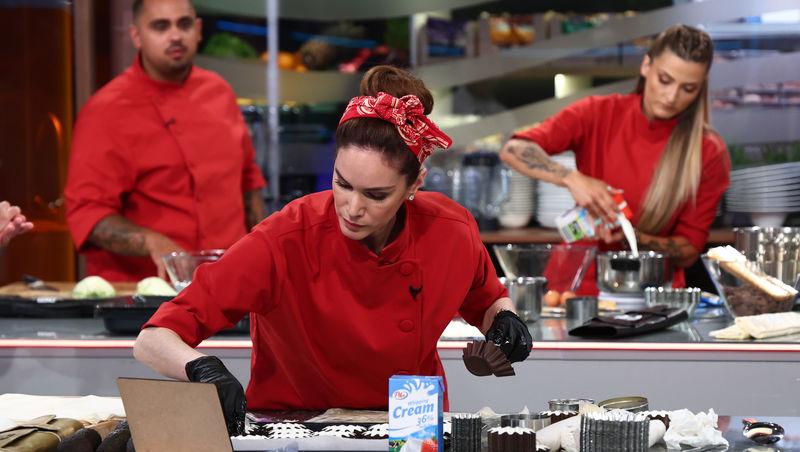 Chefi la cuțite, 7 decembrie 2025. Irina Fodor a anunțat tema probei din primul battle. Ce a putut să facă chef Richard Abou Zaki