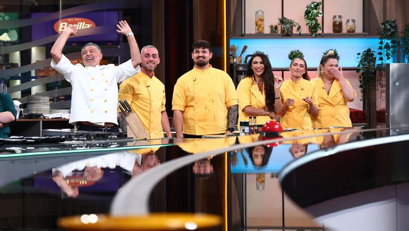 Chefi la cuțite, 7 decembrie 2025. Cine a câștigat primul battle din sezonul 16. Trei echipe au intrat la duel: „E o greșeală?”