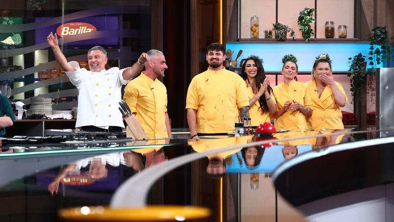 Chefi la cuțite, 7 decembrie 2025. Cine a câștigat primul battle din sezonul 16. Trei echipe au intrat la duel: „E o greșeală?”