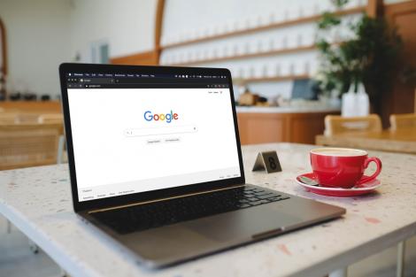 Ce au căutat românii pe Google în 2025. Compania a dezvăluit numele și termenii care au ajuns în top