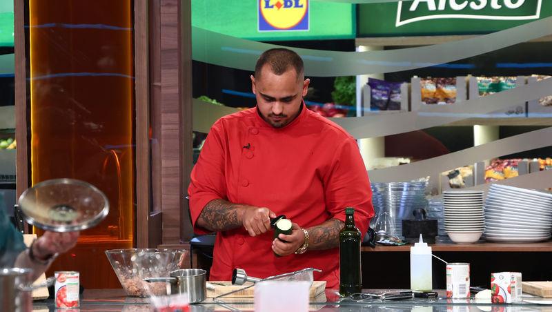 Chefi la cuțite, 7 decembrie 2025. Prima eliminare din sezonul 16. Ce farfurii au dezamăgit jurații: „Mă simt jignit!”