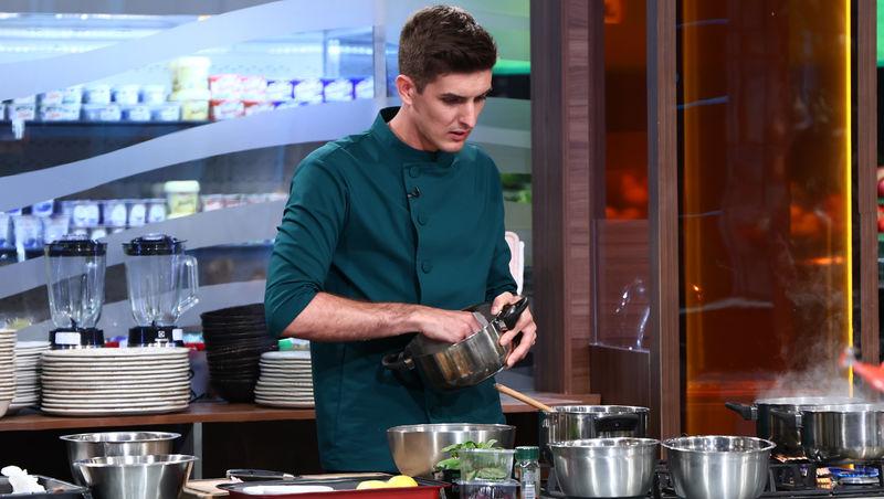 Chefi la cuțite, 7 decembrie 2025. Prima eliminare din sezonul 16. Ce farfurii au dezamăgit jurații: „Mă simt jignit!”