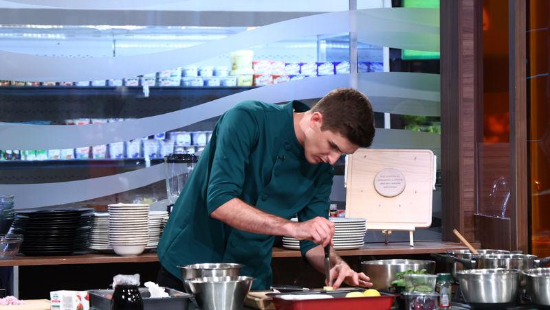 Chefi la cuțite, 7 decembrie 2025. Prima eliminare din sezonul 16. Ce farfurii au dezamăgit jurații: „Mă simt jignit!”