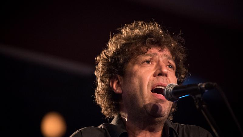 Ce s-a întâmplat la funeraliile lui Artan. Un coleg de breaslă s-a prăbușit, fiind protagonistul unui moment nefericit